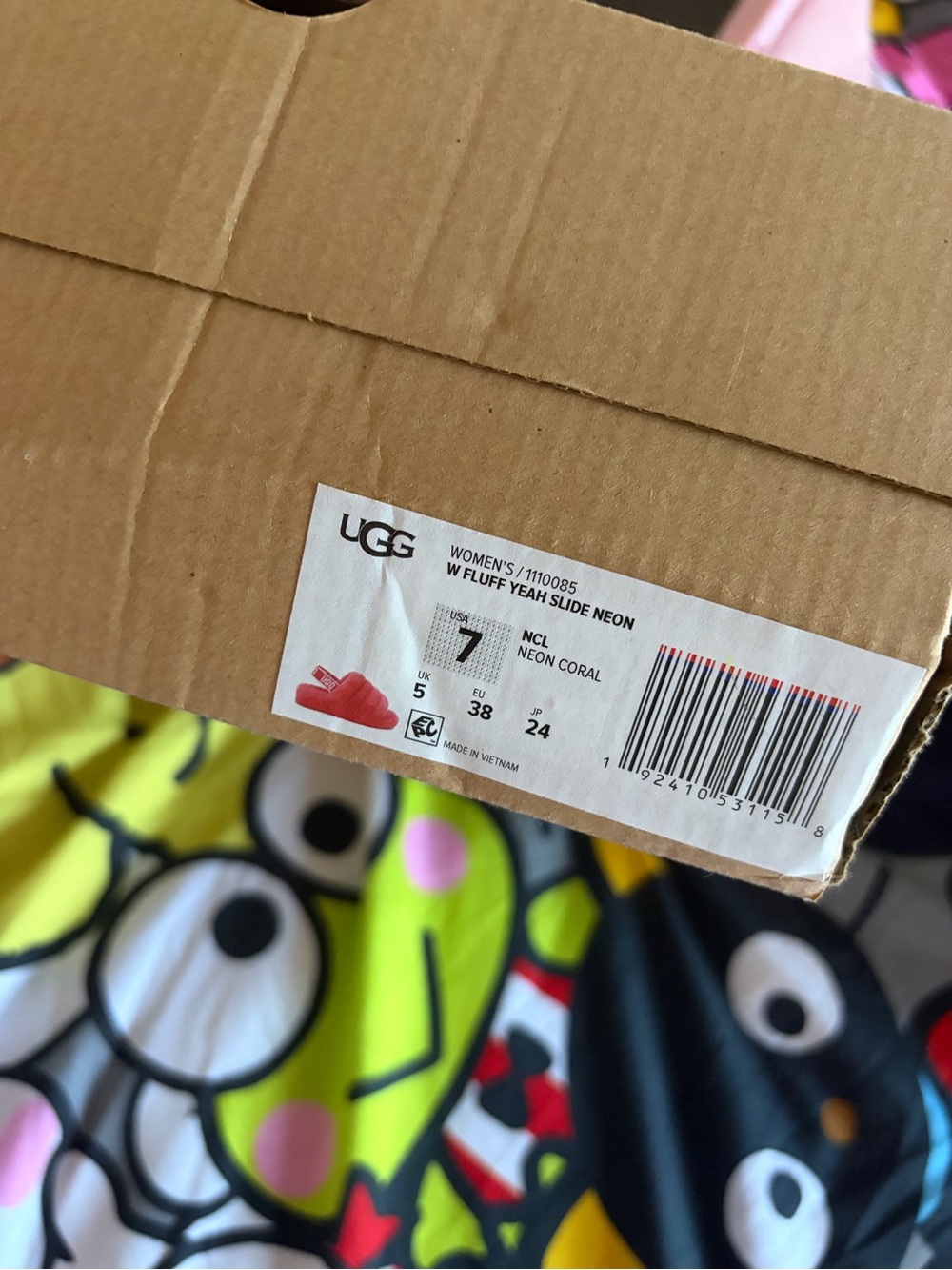 ugg fluff yeah sandals - Picture 4 of 4